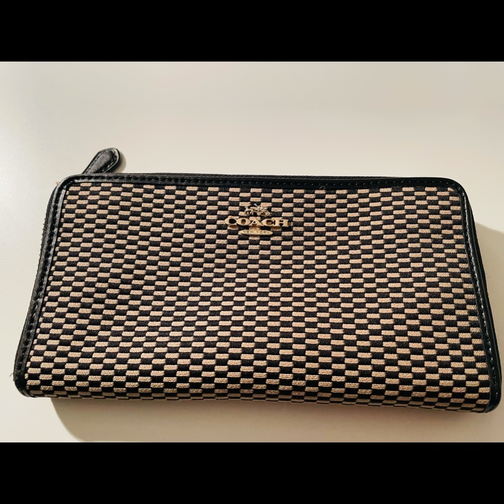 Coach Wallet - Picture 3 of 3